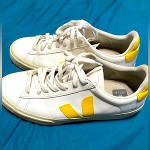 Veja Sneakers